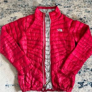 The North Face Women’s Lightweight Puffer Jacket• Small • Hot pink